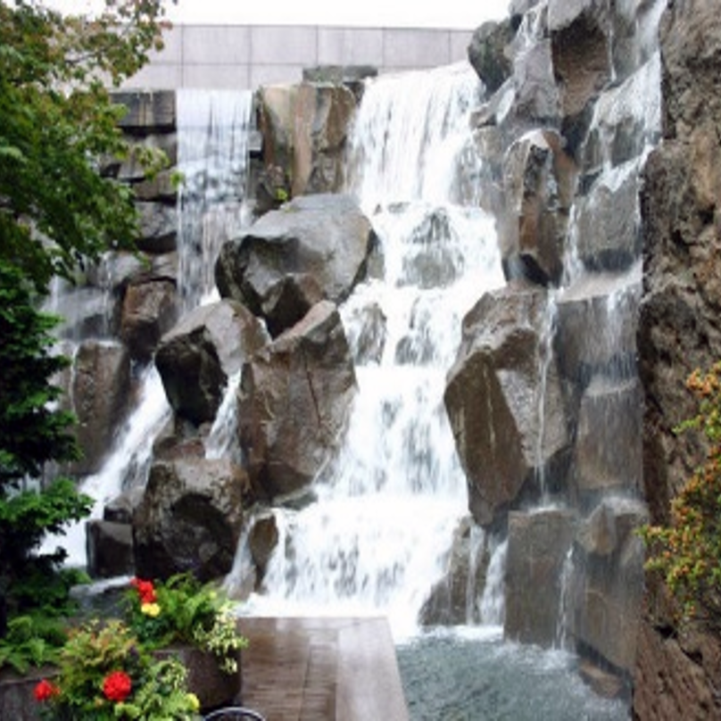 The ‘Niagara’ Waterfall